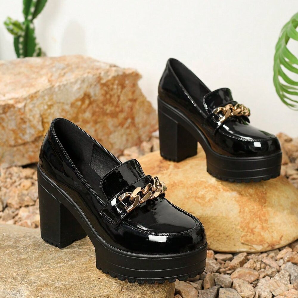 Black And White Preppy Women's Heeled Loafers - Picture 4 of 6